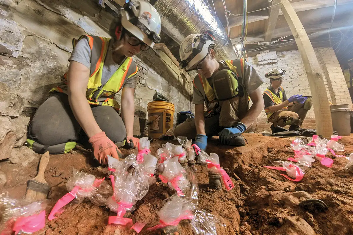 Mount Vernon archaeologists