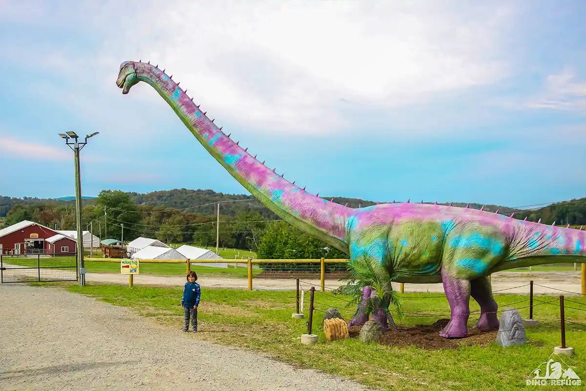 brachiosaurus figure