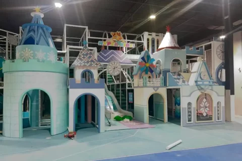 hyper kidz alexandria winter wonderland castle