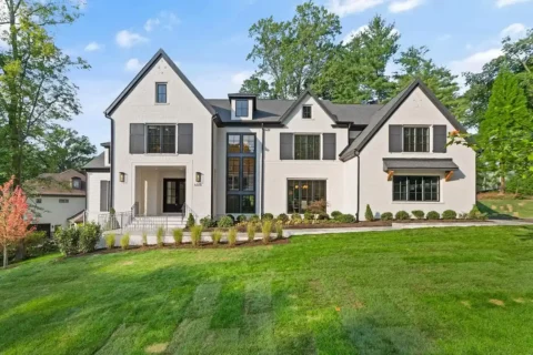 6018 woodley rd., mclean exterior