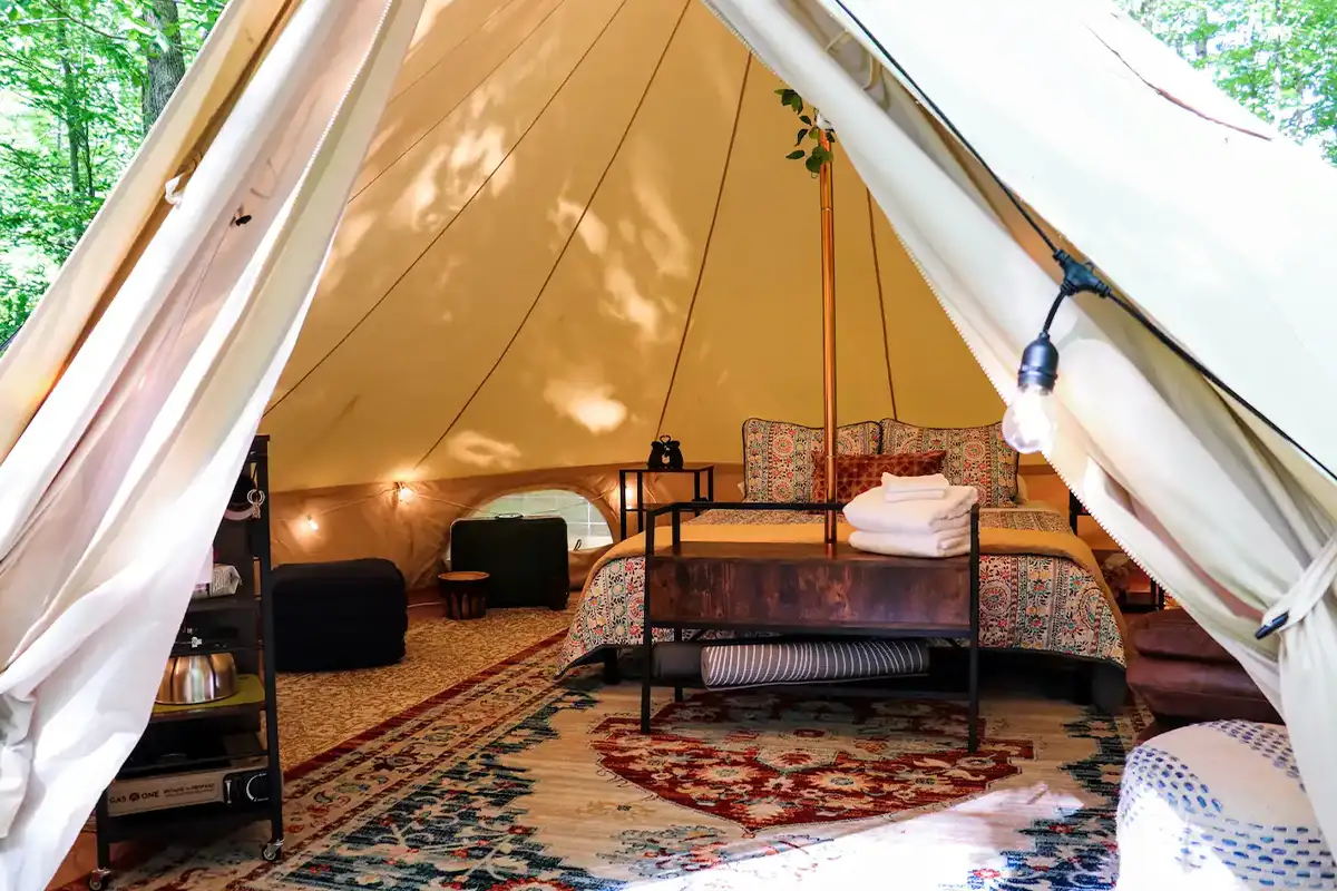 West Virginia Airbnbs for a Relaxing Fall Getaway