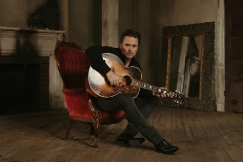 chip esten playing guitar