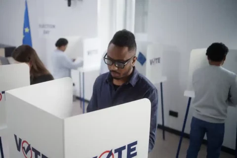 people voting