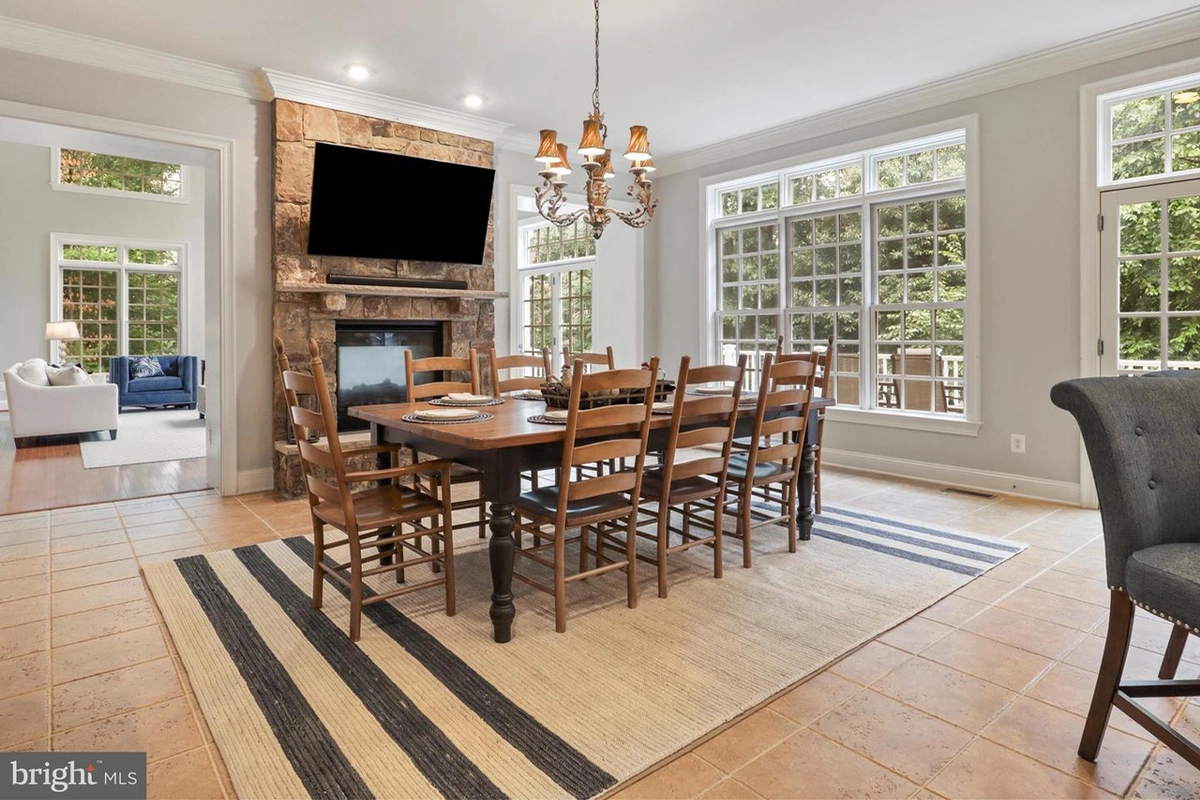Breakfast area