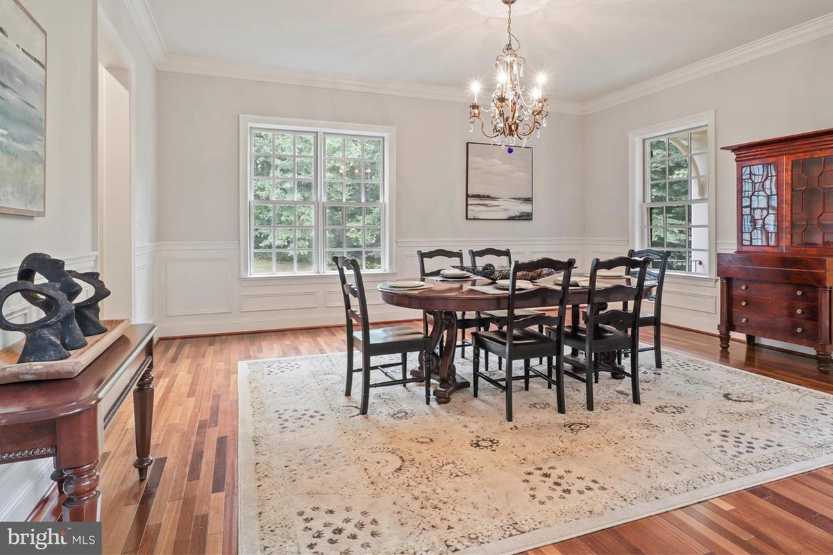 Formal dining room