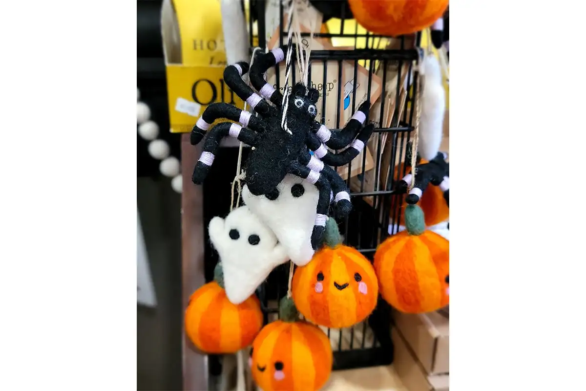 Fall-themed felt decorations
