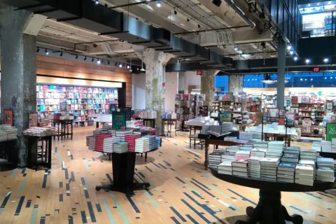 book shelves and tables at Barnes & Noble in Georgetown