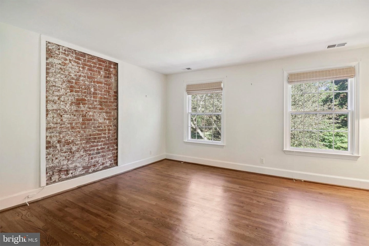 Third bedroom of 10650 Gunston Rd.