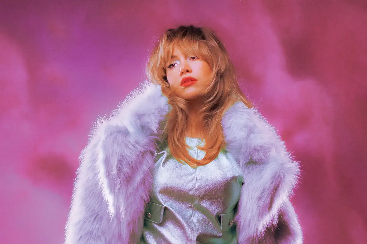 Suki Waterhouse