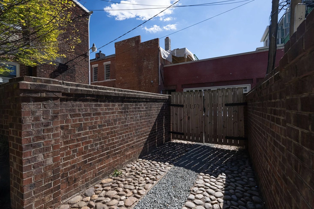 908 Cameron St. parking