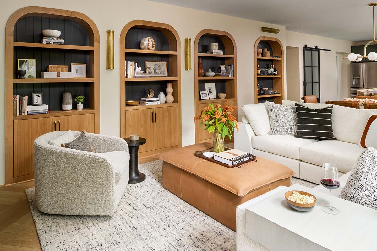family room with custom built-in shelves