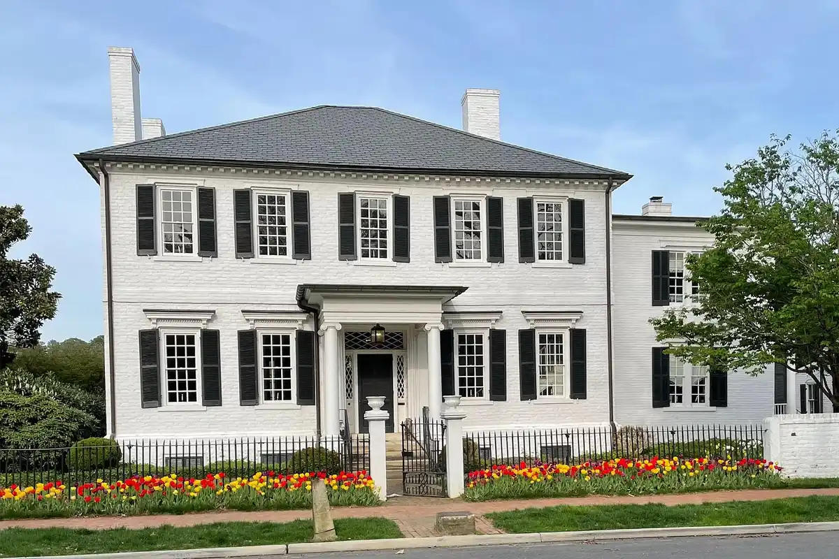 213 Caroline St., Fredericksburg exterior
