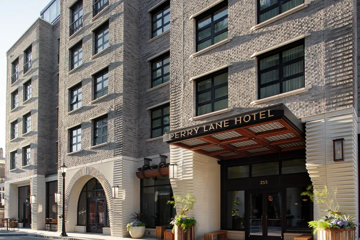 exterior shot of Perry Lane Hotel in Savannah