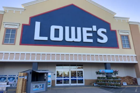 exterior of a Lowe's store taken from the parking lot
