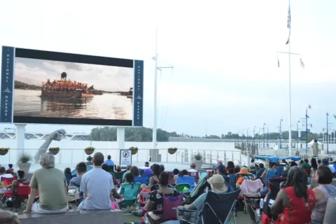 Outdoor movies at National Harbor
