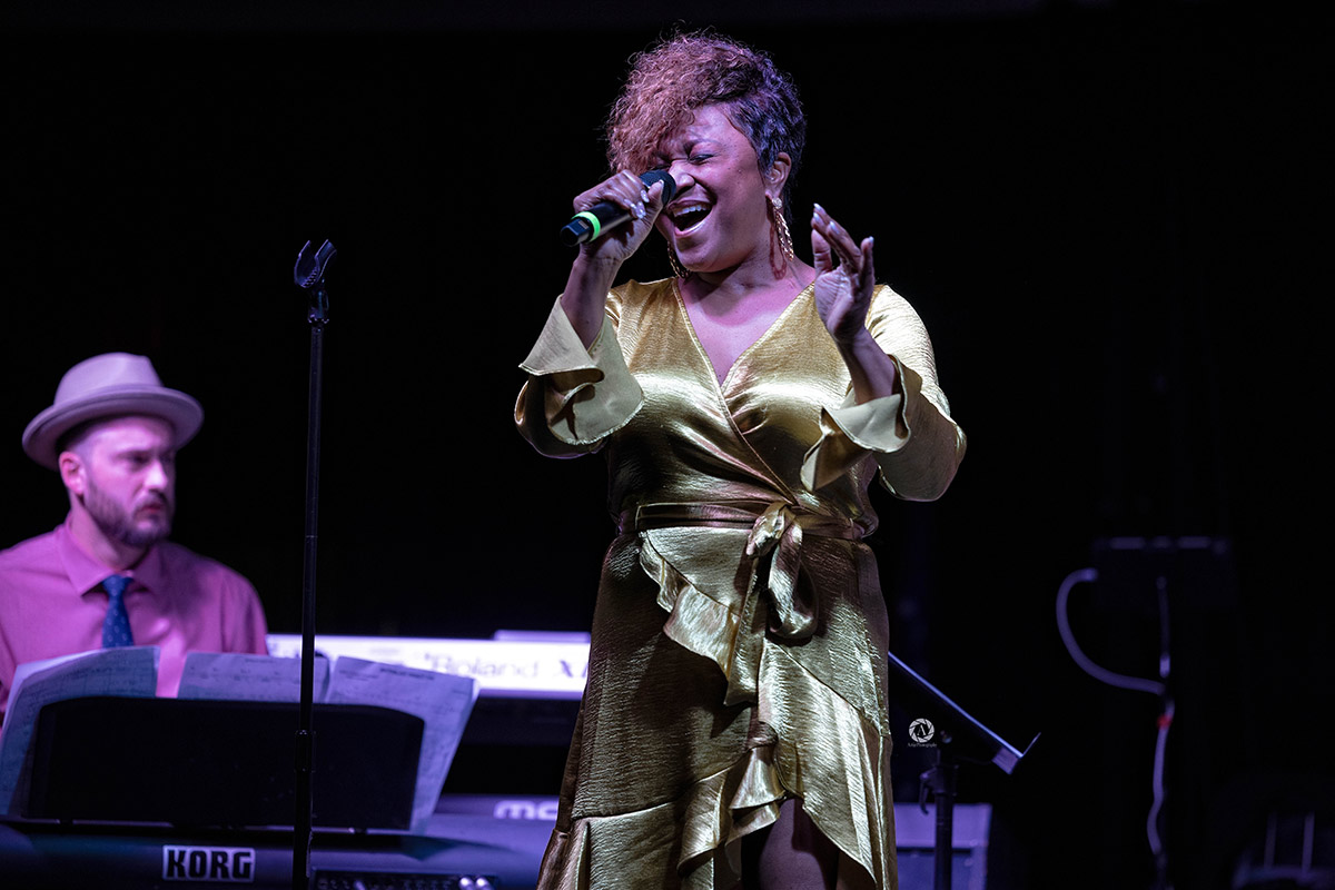 Hamlin performs at the Sweet Jazz Festival in 2024