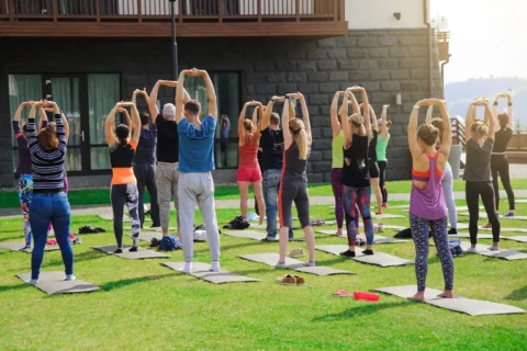 outdoor yoga class