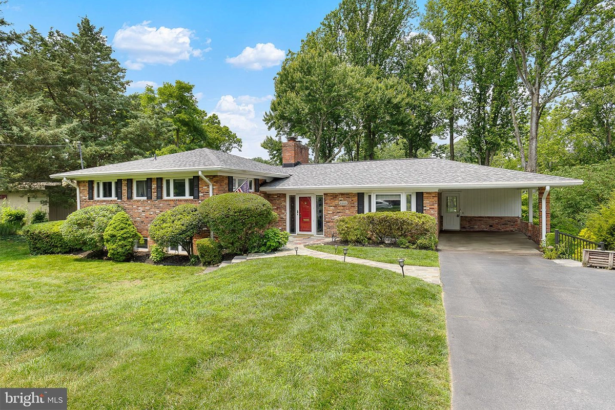 3504 Pinetree Ter.