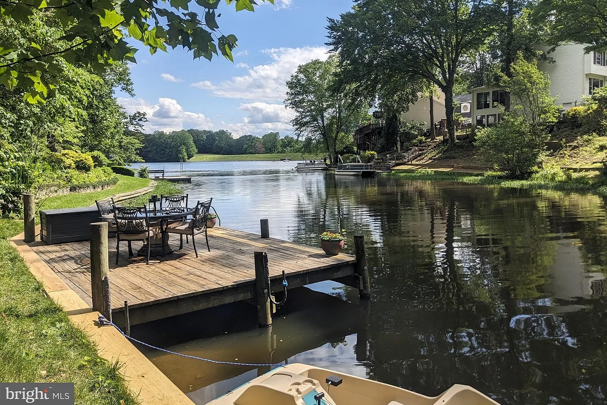 private dock at 4499 Larchmont Ct. 