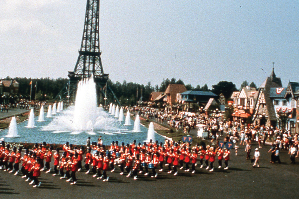 Kings Dominion's opening celebration in 1975