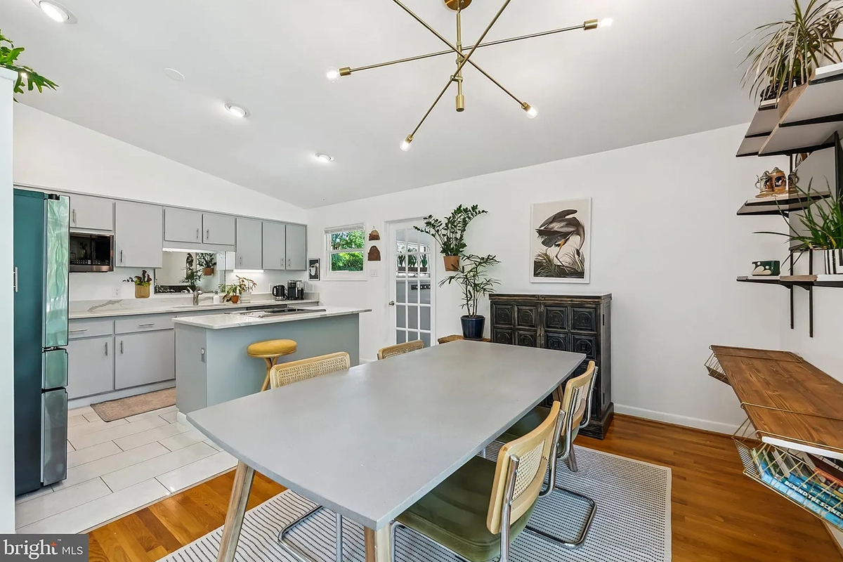 kitchen at 2307 Sherwood Hall Ln