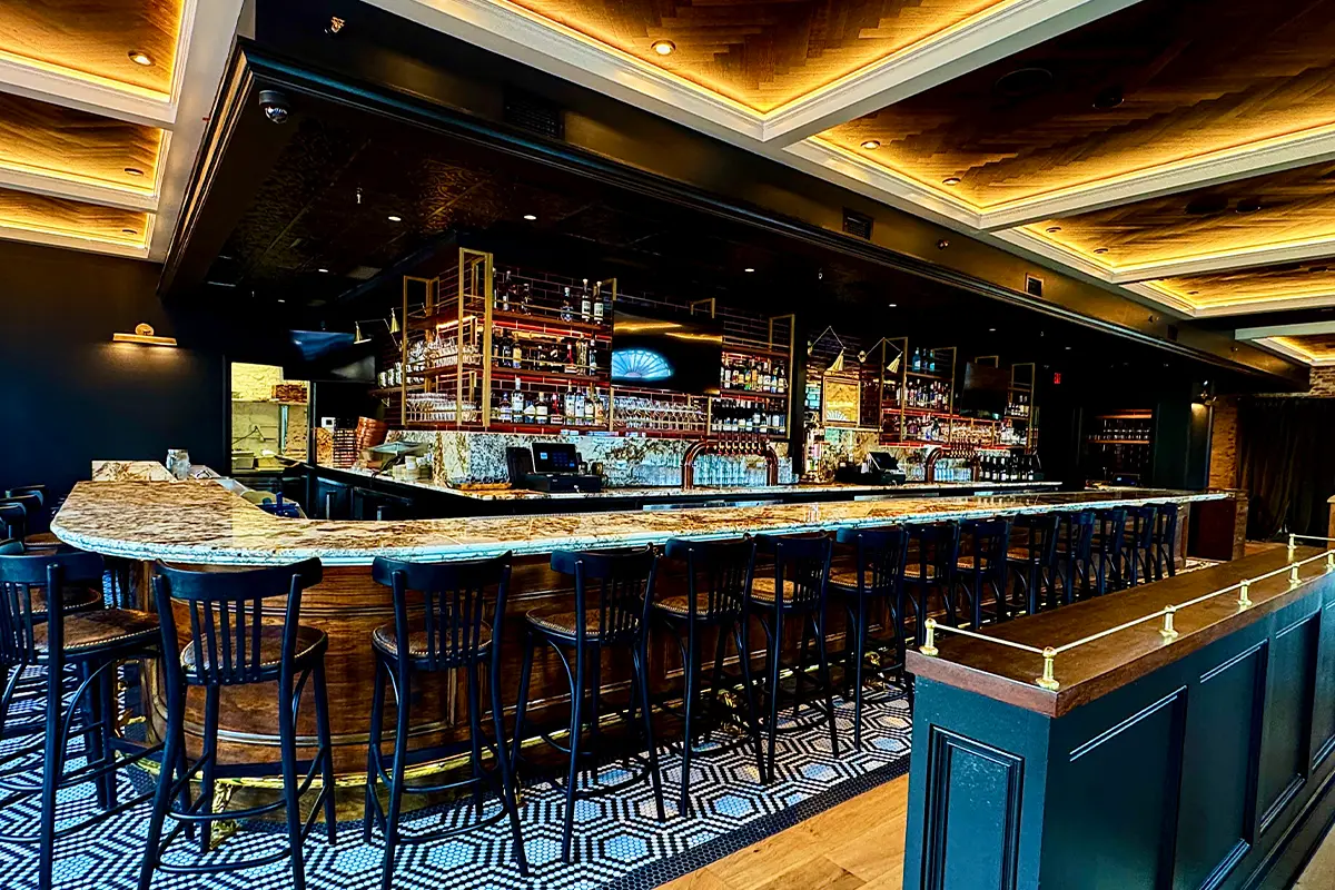L-shaped bar at Shutters on King
