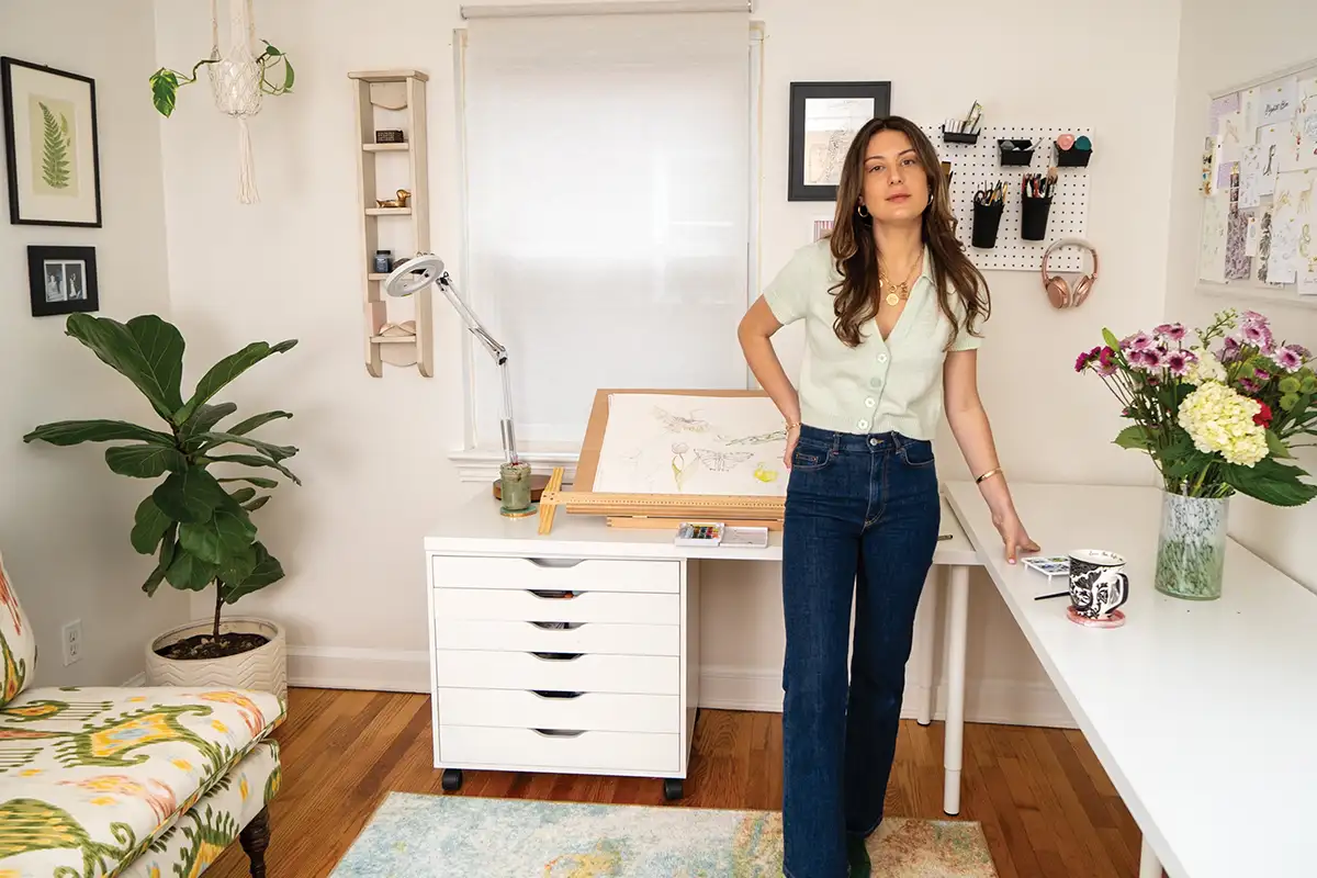 Elizabeth Bloom in studio