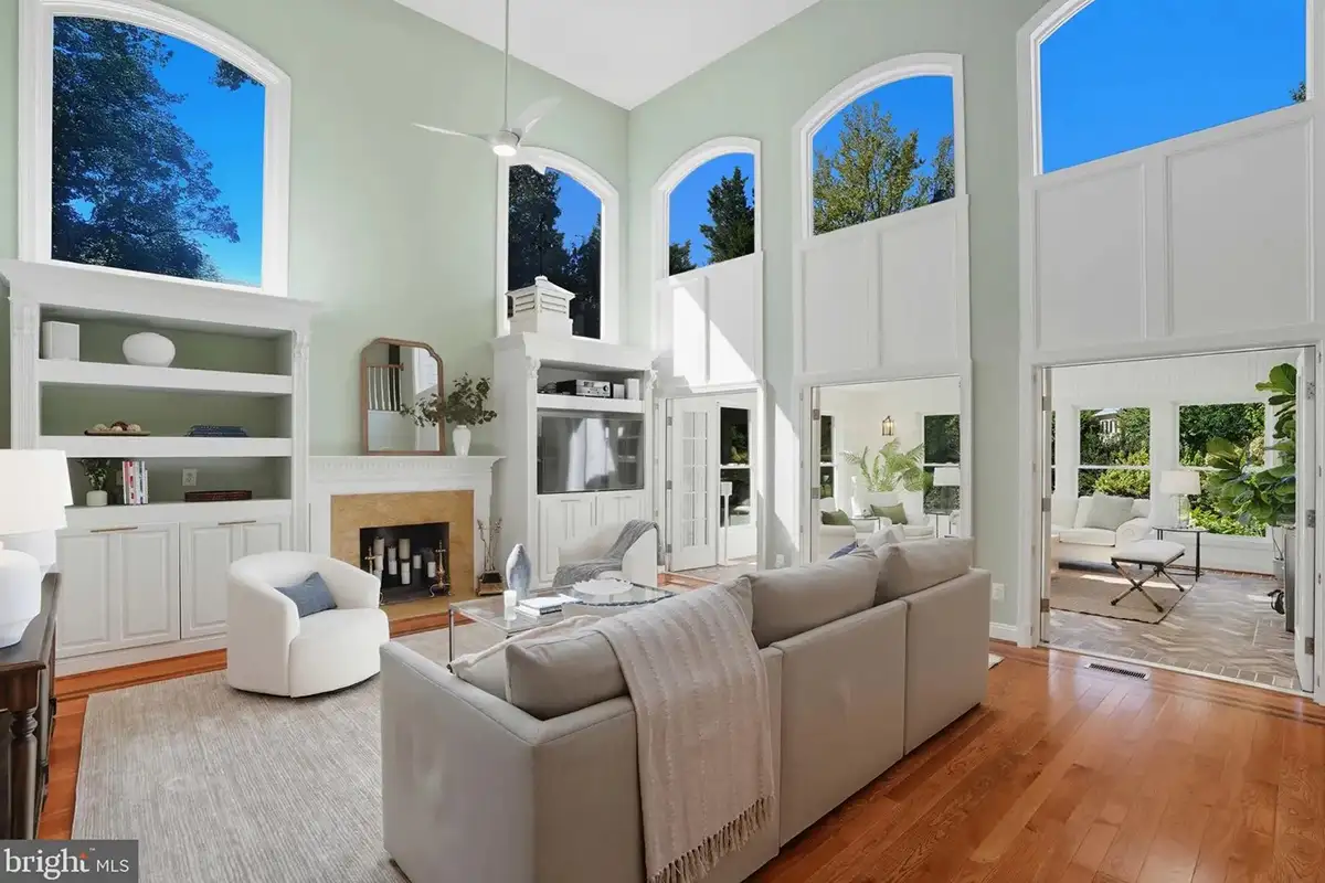 Family room of 3014 Apple Brook Ln.