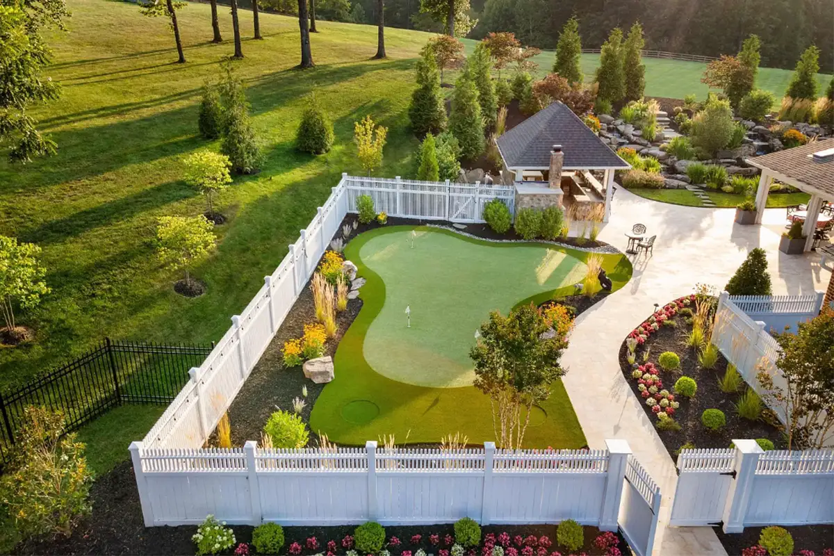 PGA-quality putting green at 7484 Wilson Rd. 