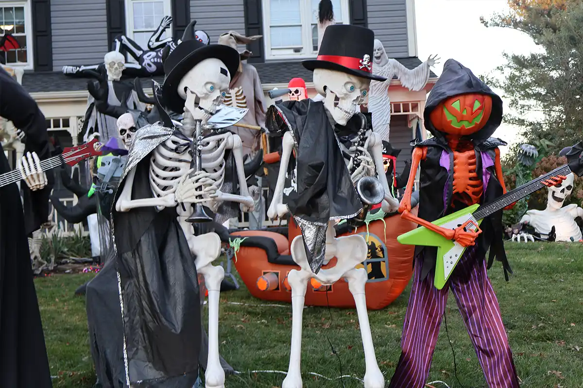 skeletons animatronics with instruments