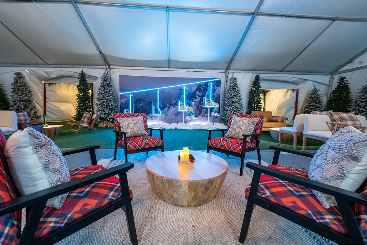 snowglow lounge
