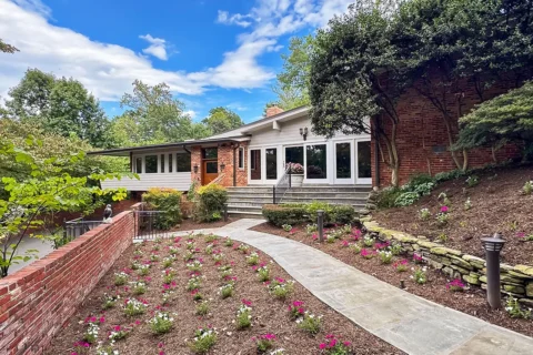 The landscaped exterior of 1753 Army Navy Dr.