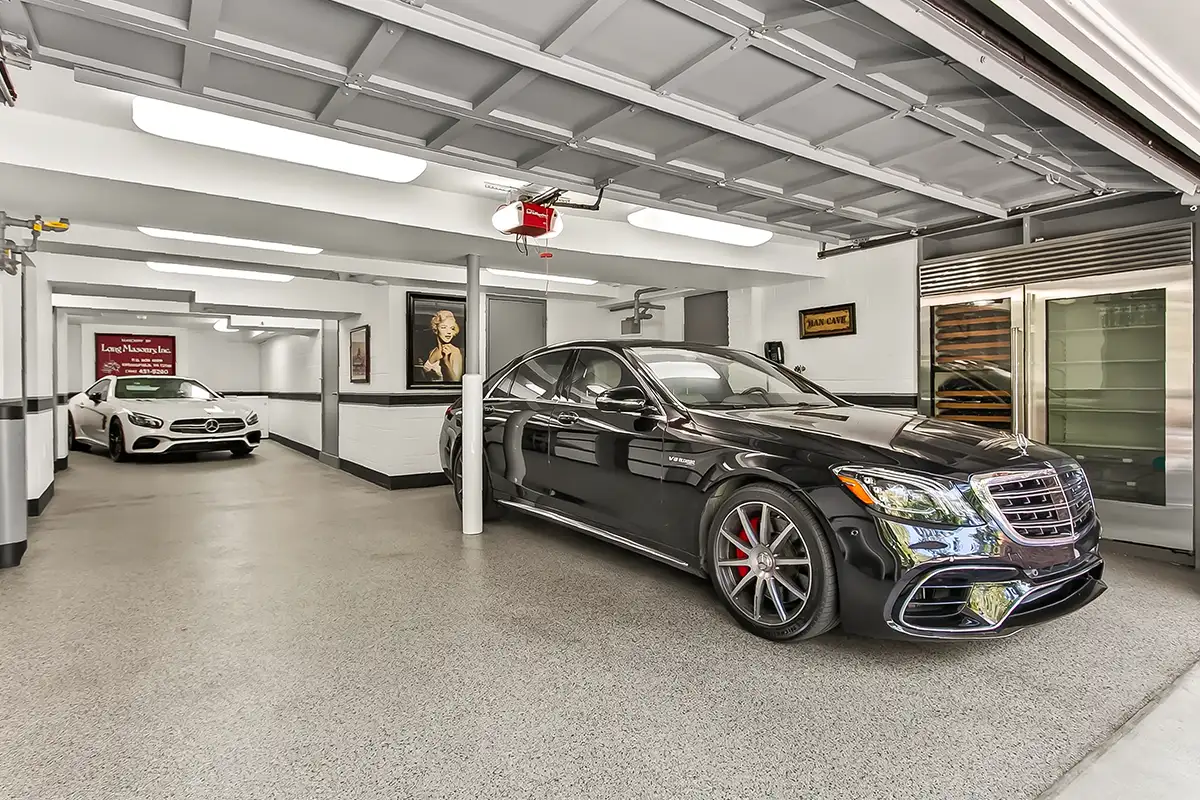 The three-car garage at 1753 Army Navy Dr.