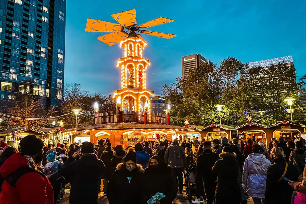 Baltimore Village Christmas Market (Christina Kalff)