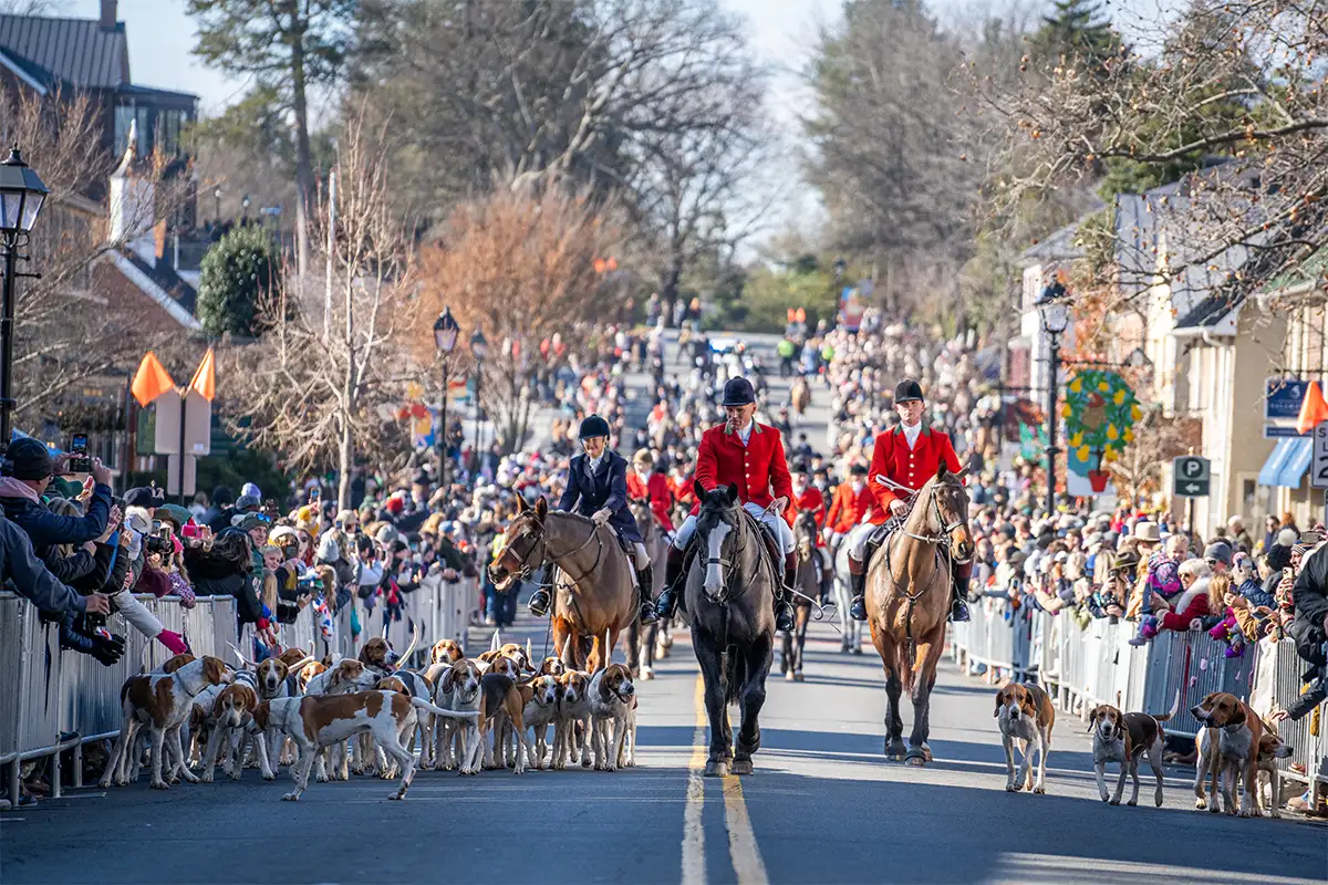 The parade for Christmas in Middleburg