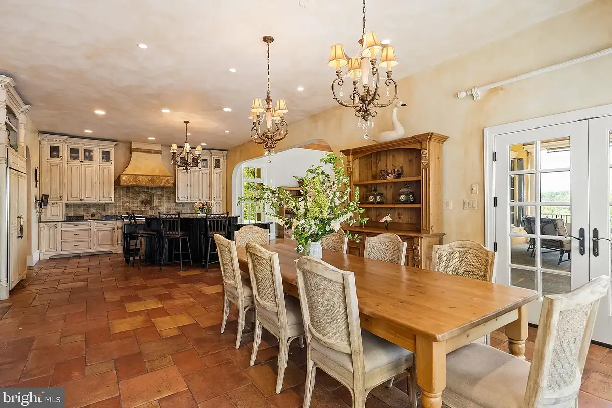 Kitchen and dining area
