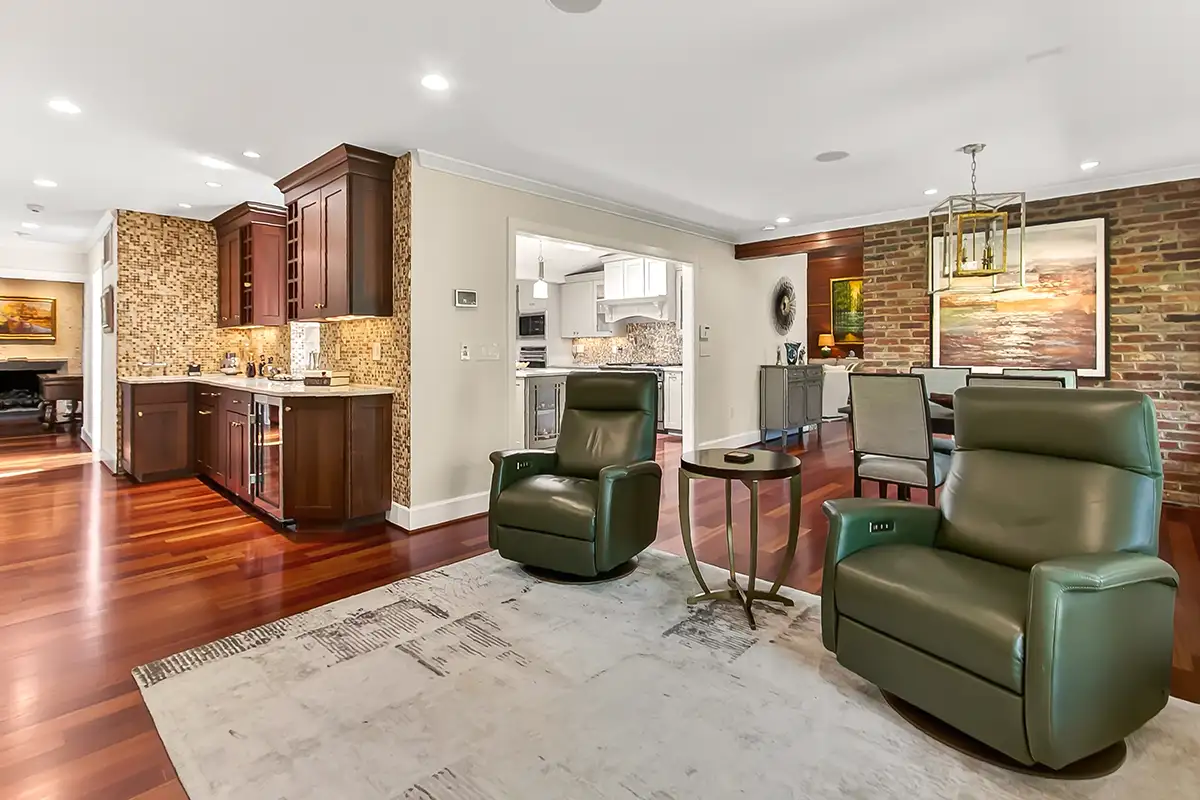 The family room and wet bar at 1753 Army Navy Dr.