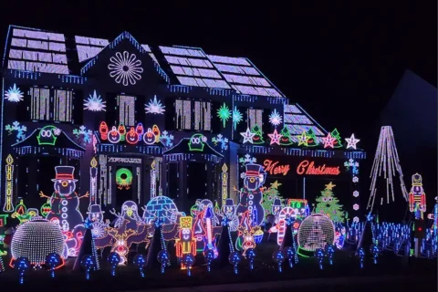 christmas light display at 21260 Rosetta Pl., Ashburn