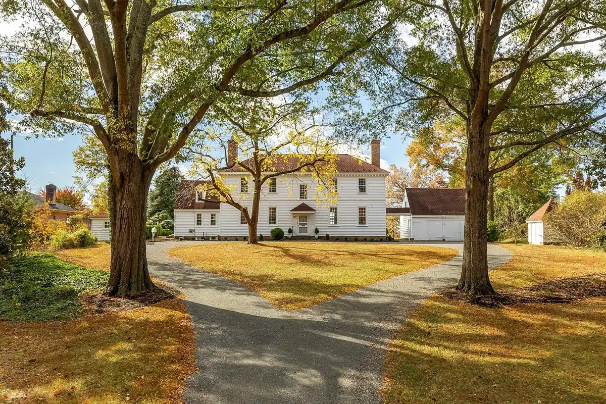 4509 carlby ln., Alexandria exterior