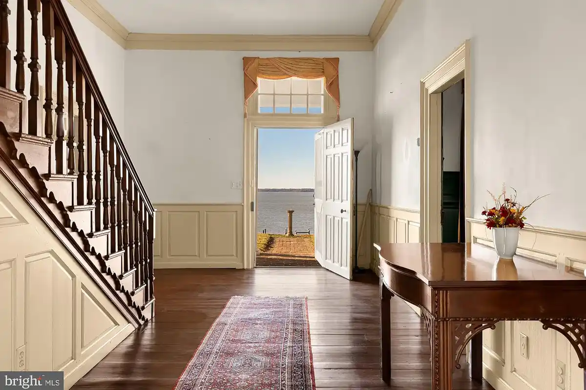 hallway connecting front to back door