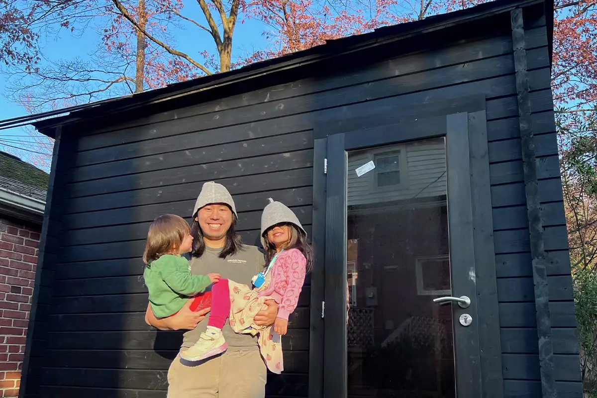 Steven Hu with kids