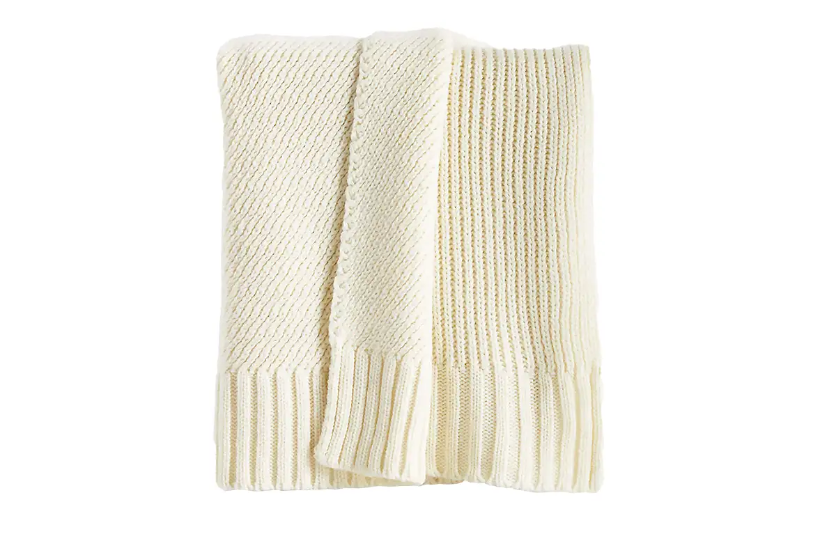 White knit blanket