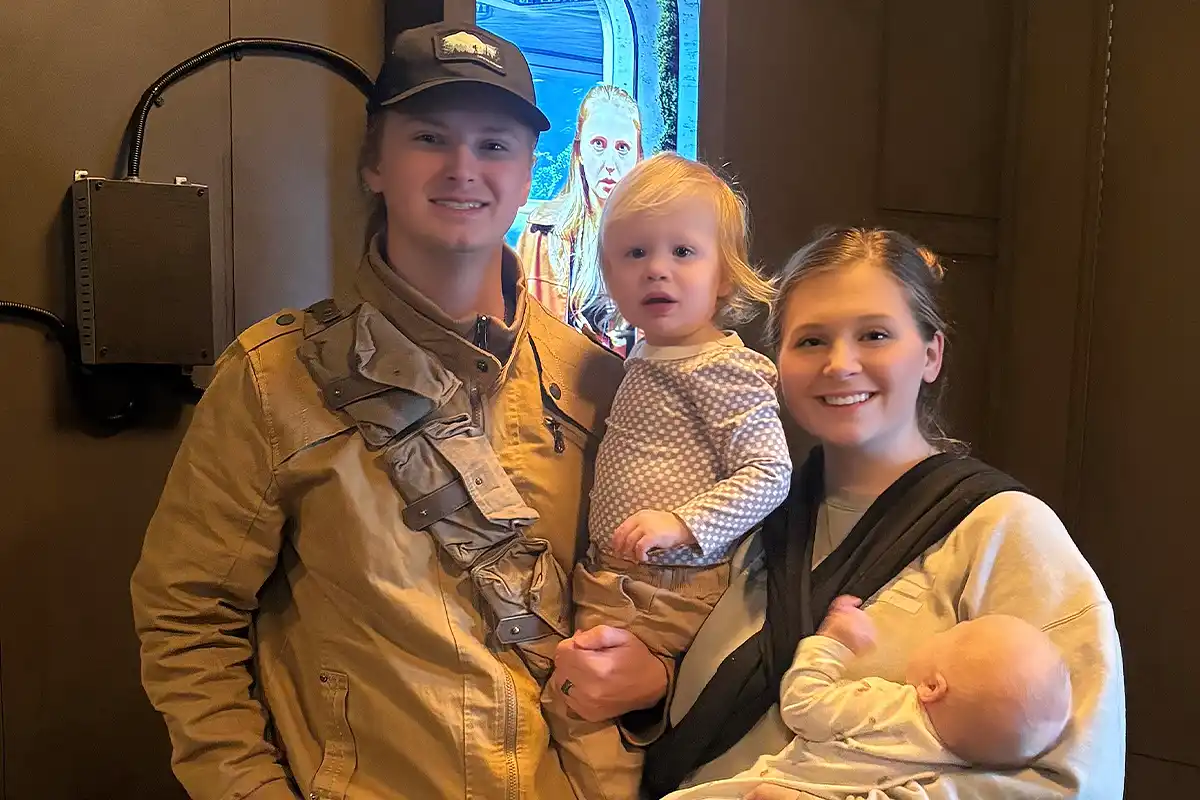 Jordan and Sydney Manning with children