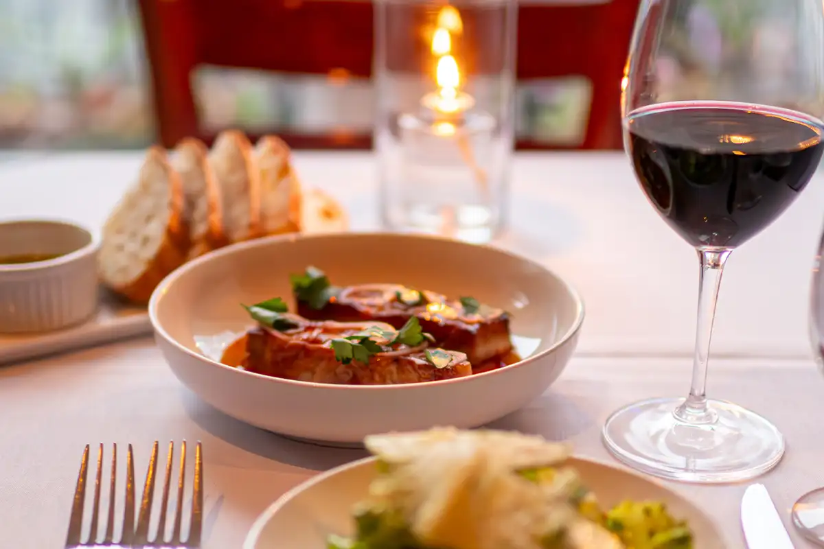 food and wine on the table at Floriana