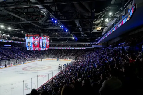 pwhl game with full crowd