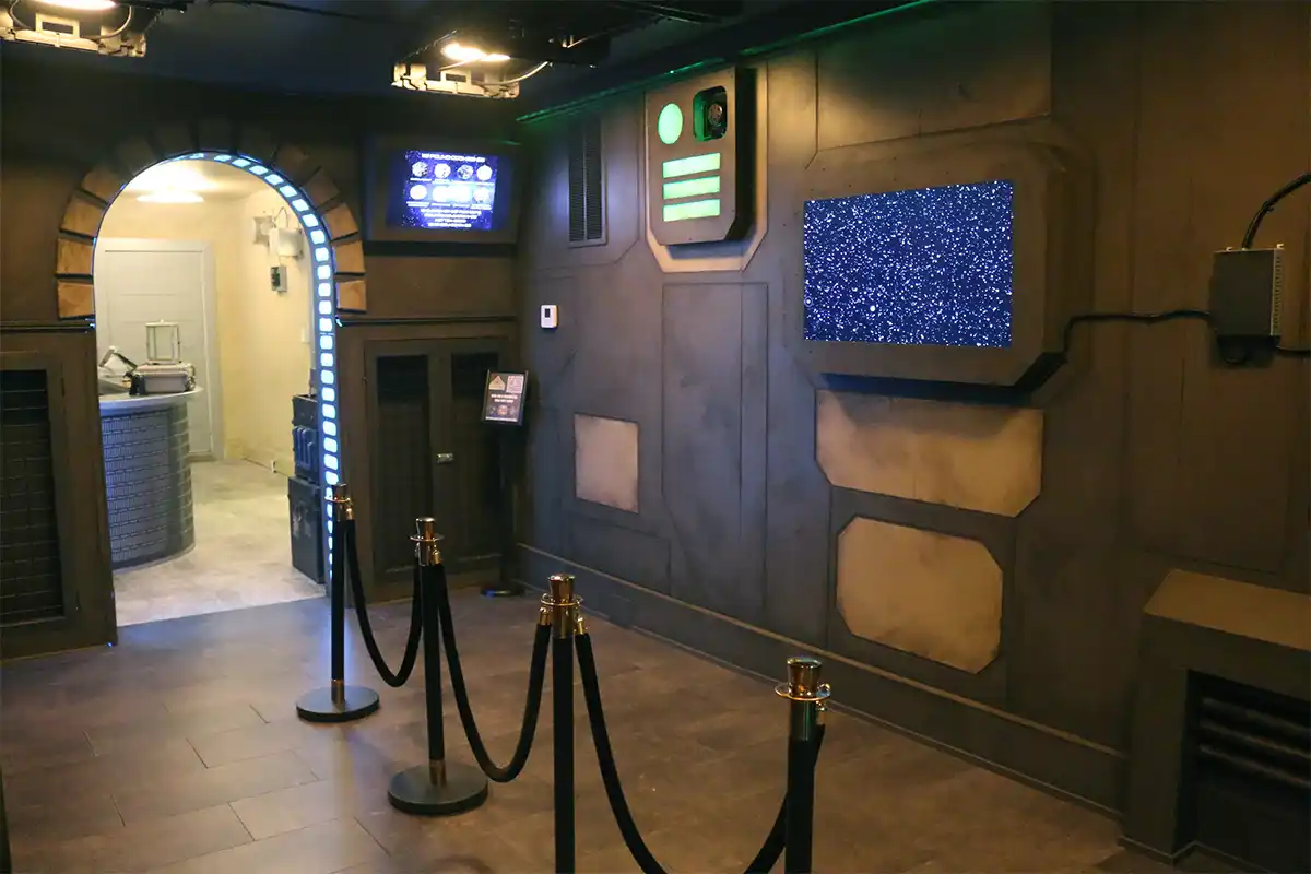 smugglers cafe interior