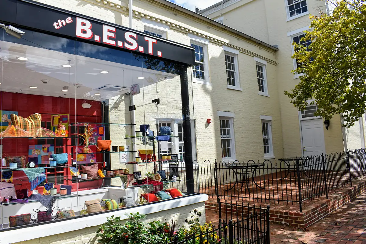 BEST building in Old Town Alexandria
