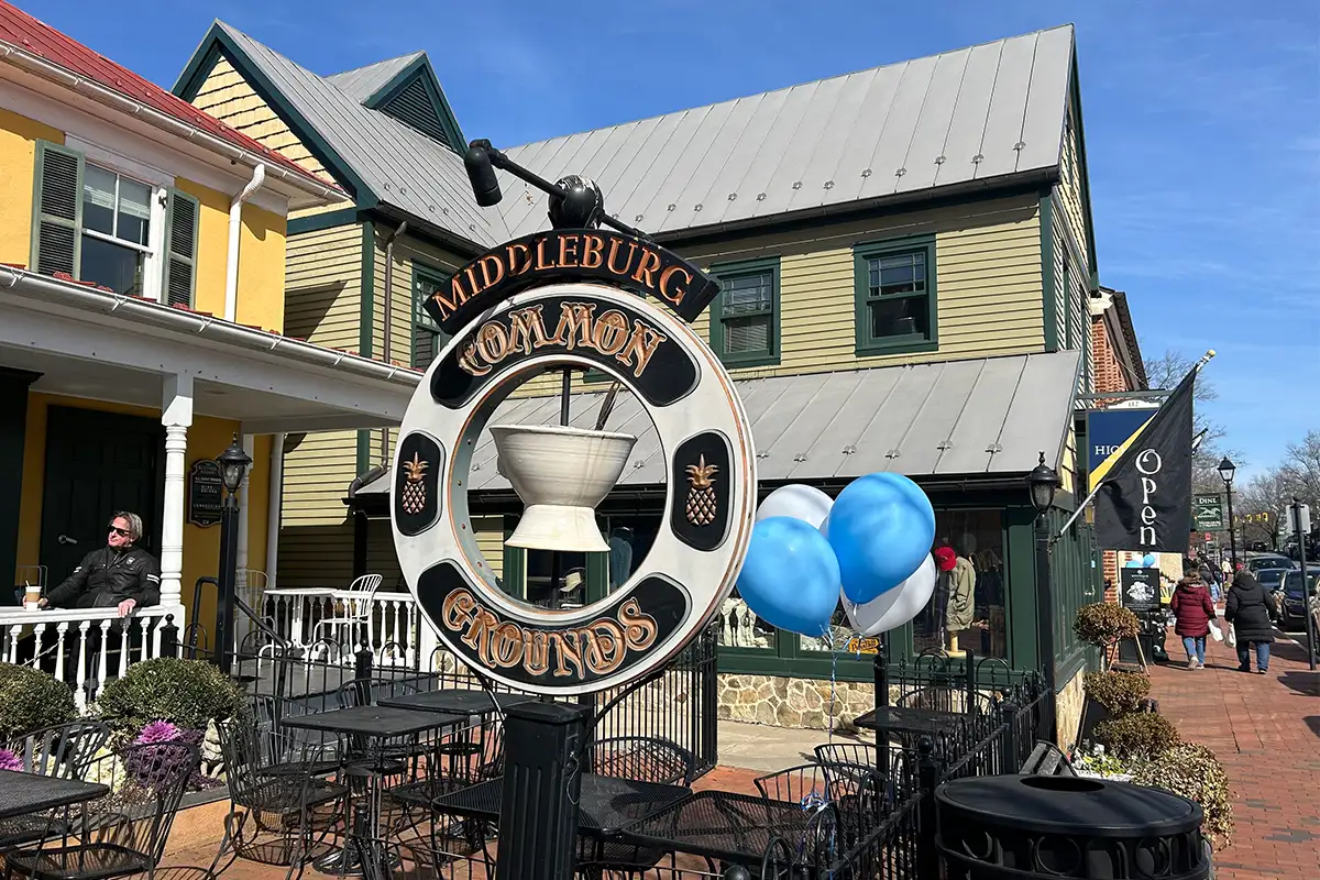 Middleburg Common Grounds is a participating restaurant in the Middleburg Winter Weekend Sale.