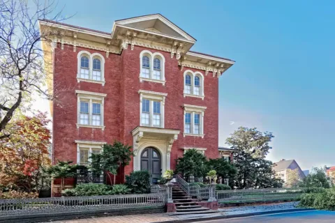510 wolfe st., alexandria exterior