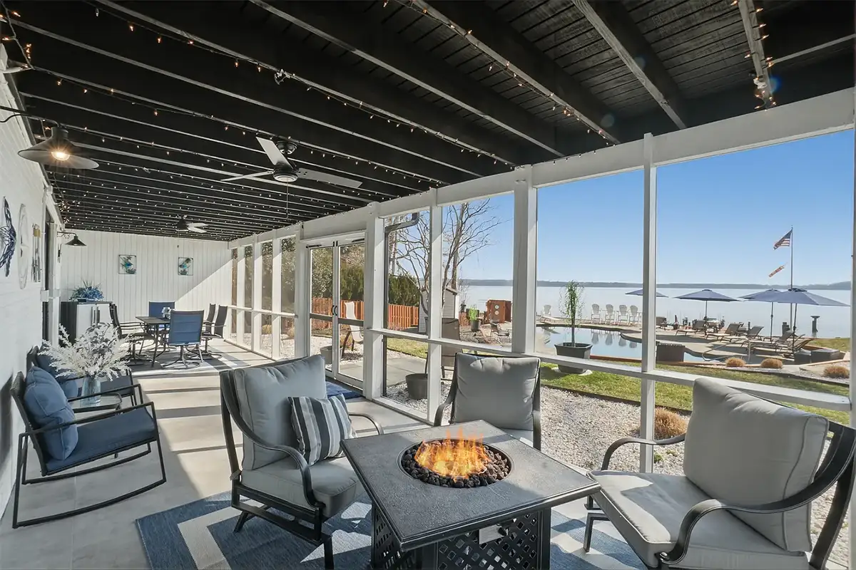 Screened patio of 6057 River Dr